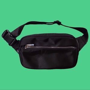 Forever 21 Retro Style Fanny Pack/Belt Bag